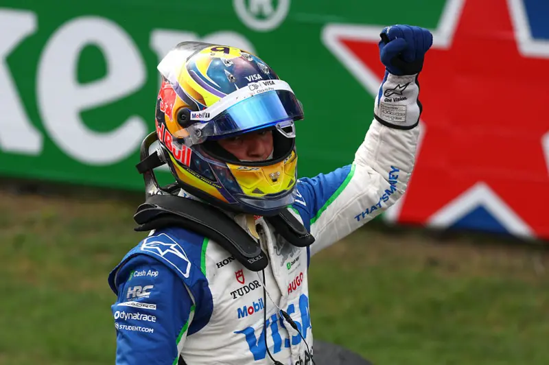 2025 Dutch Grand Prix: Piastri Wins, Ferrari Fails and Everyone Crashes